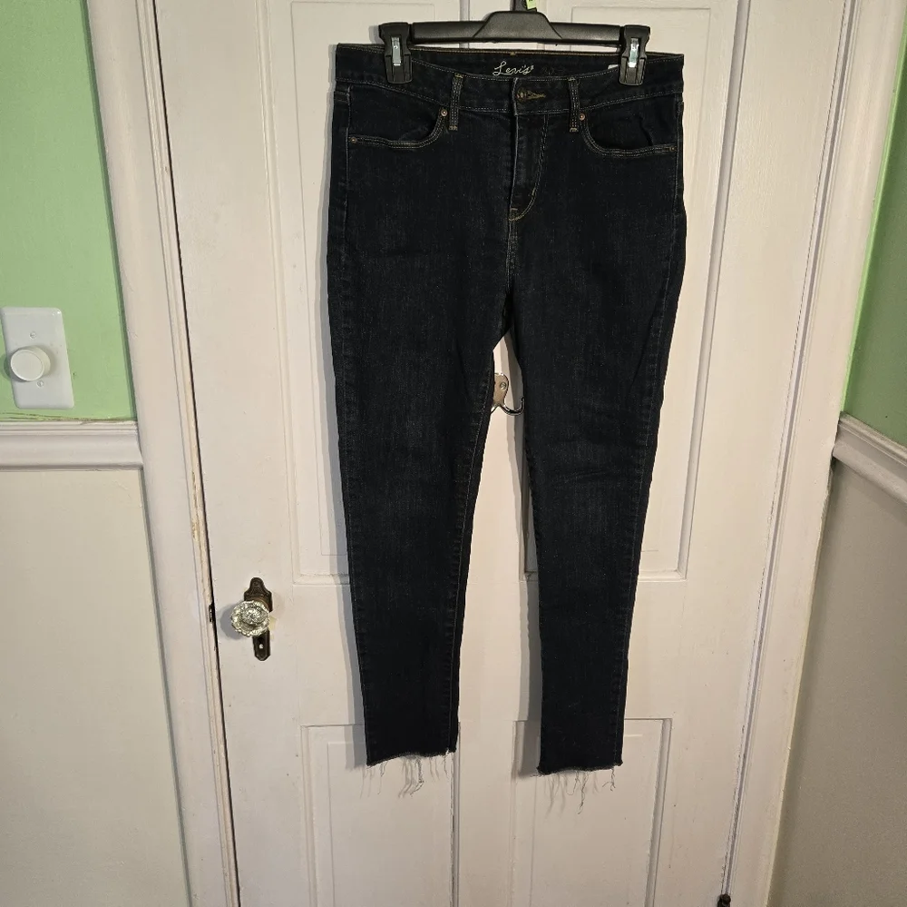 Levi's Leggings with Raw Hem Size 30 - Picture 1 of 7